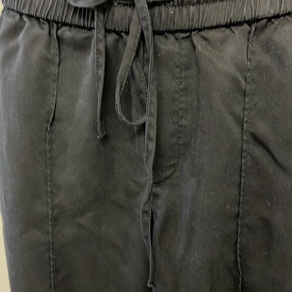 Workshop Black 100% Lyocell Pull-on Drawstring Capri Pants w/ Pockets- Medium - Picture 7 of 15
